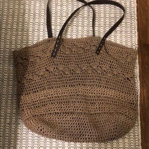 Woven beach bag.